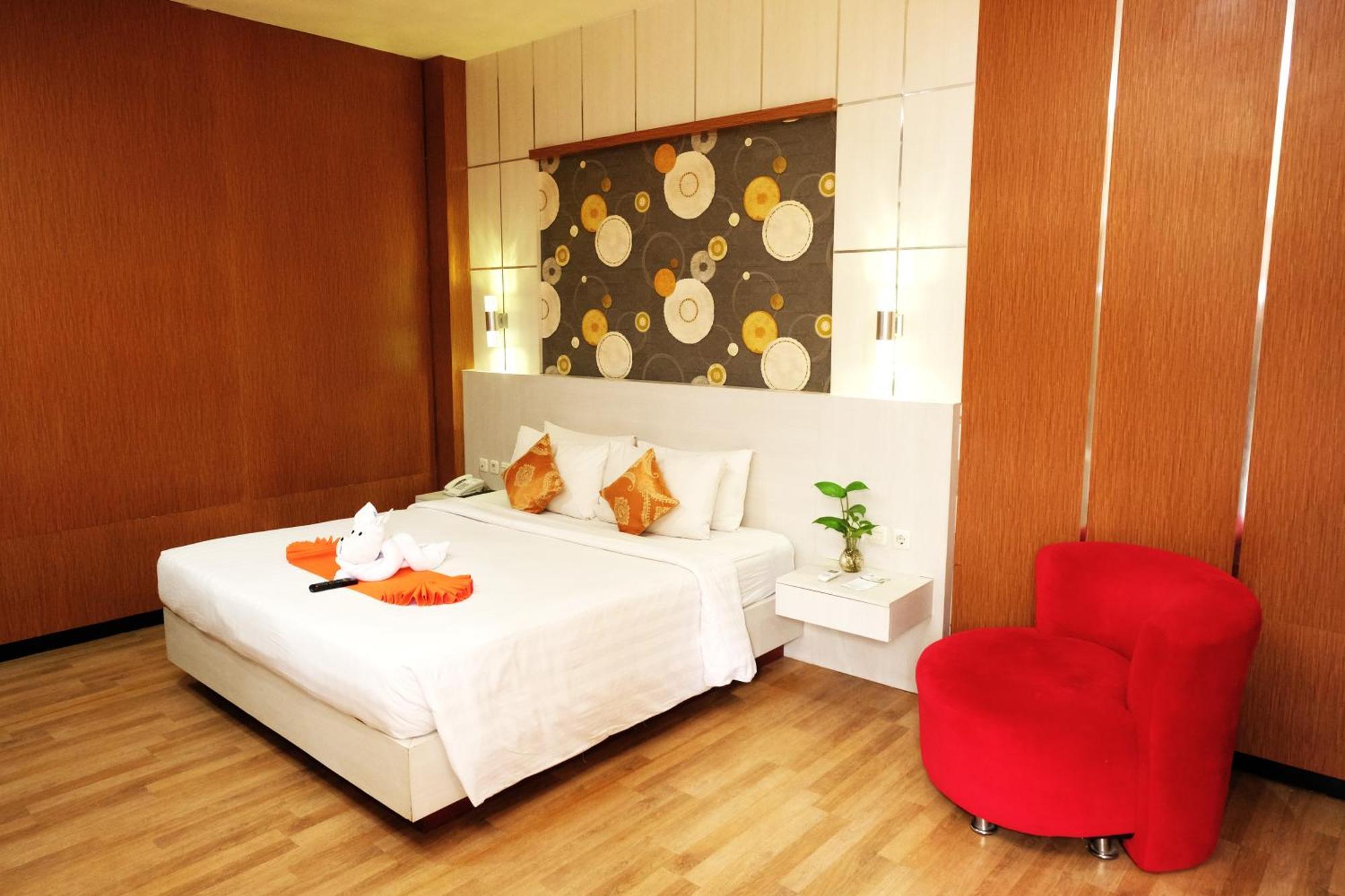 Halogen Hotel Airport Surabaya Sidoarjo Buitenkant foto