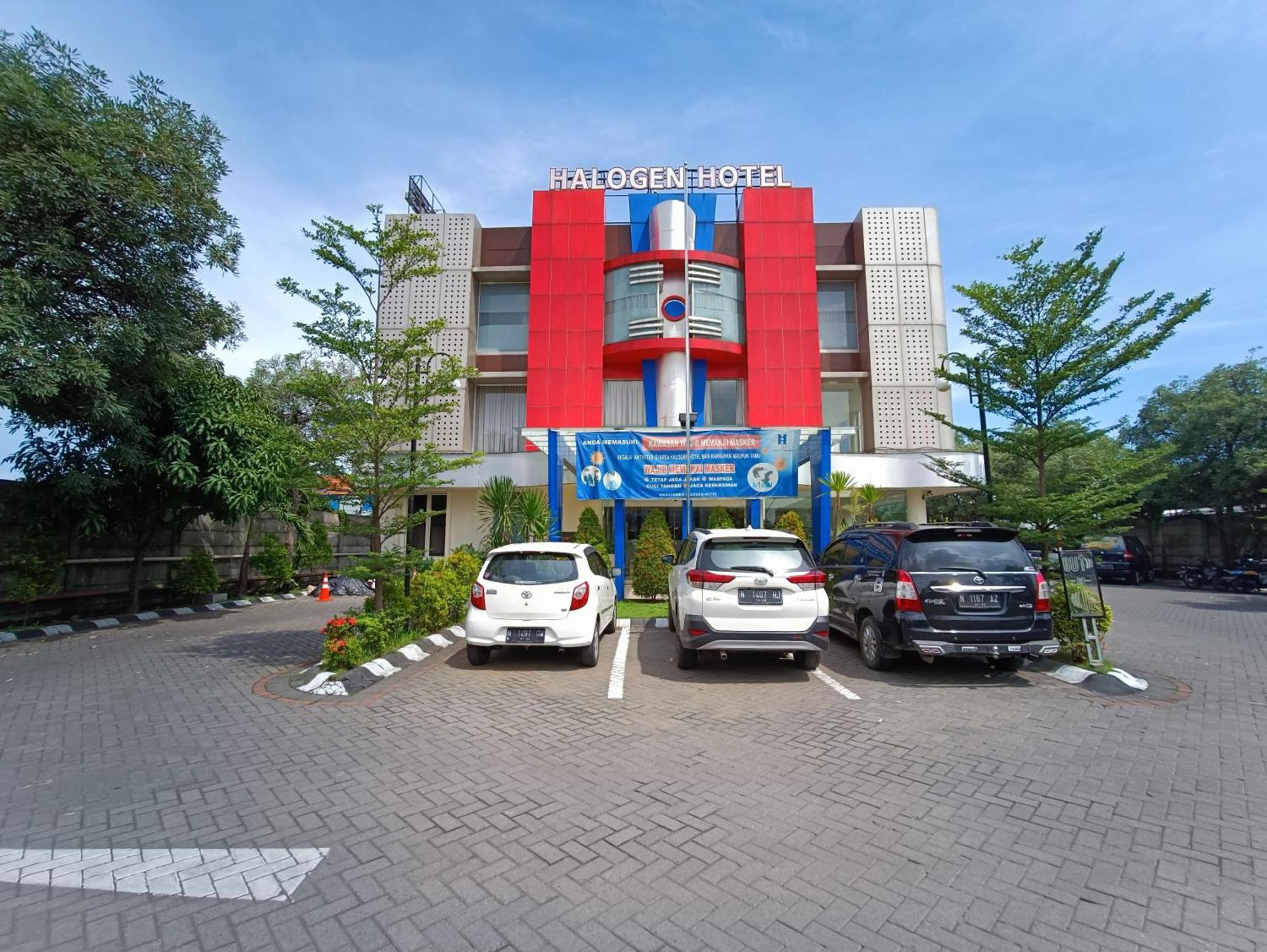 Halogen Hotel Airport Surabaya Sidoarjo Buitenkant foto