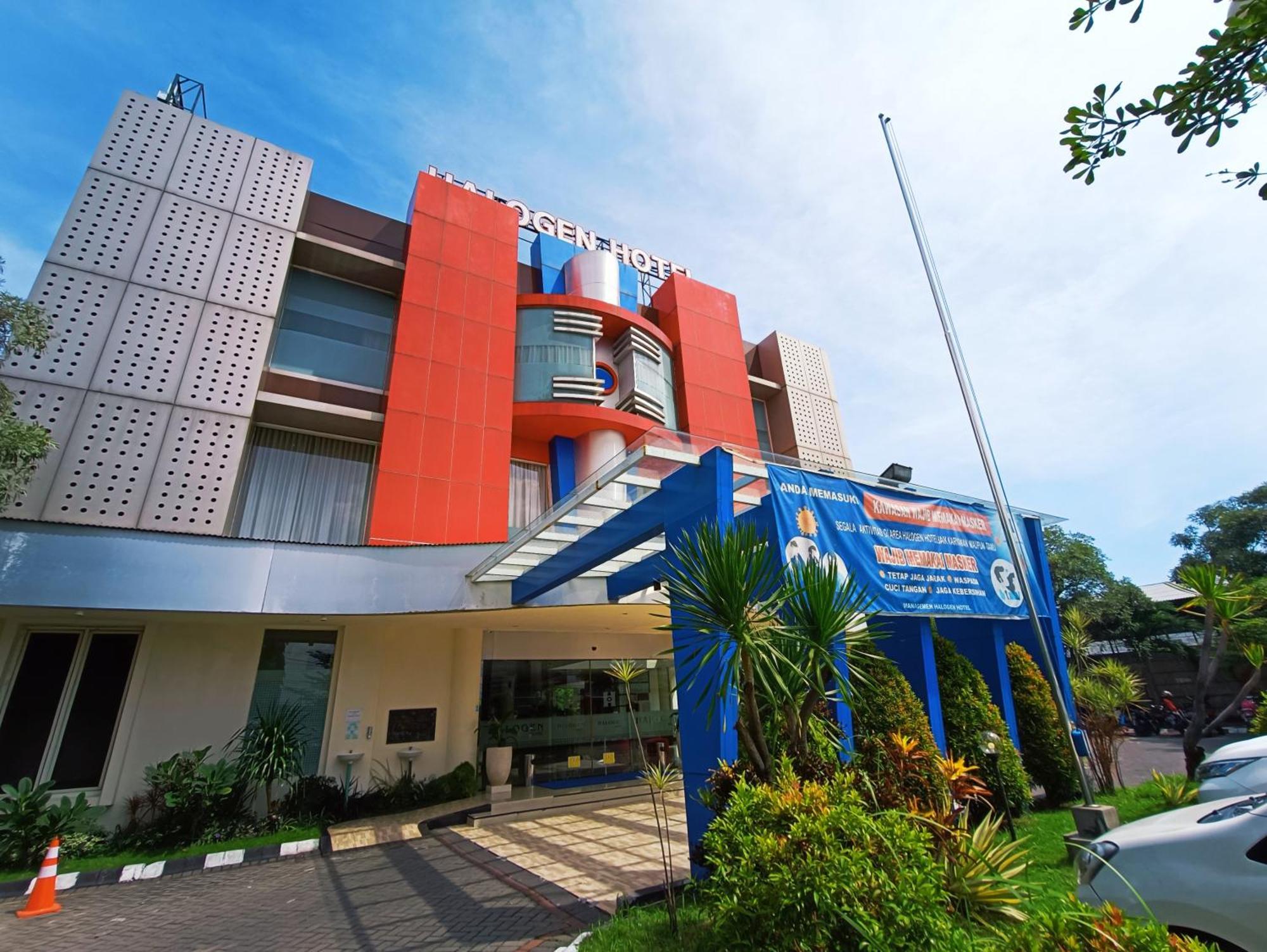 Halogen Hotel Airport Surabaya Sidoarjo Buitenkant foto